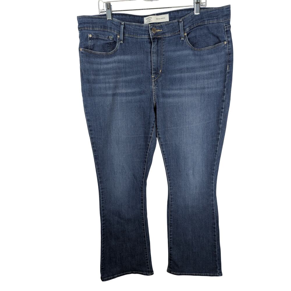 Levi"s Signature womens Jeans Sz 20 Wiskers,Mid Rise,Flare Waist 40" Ins 30.5"